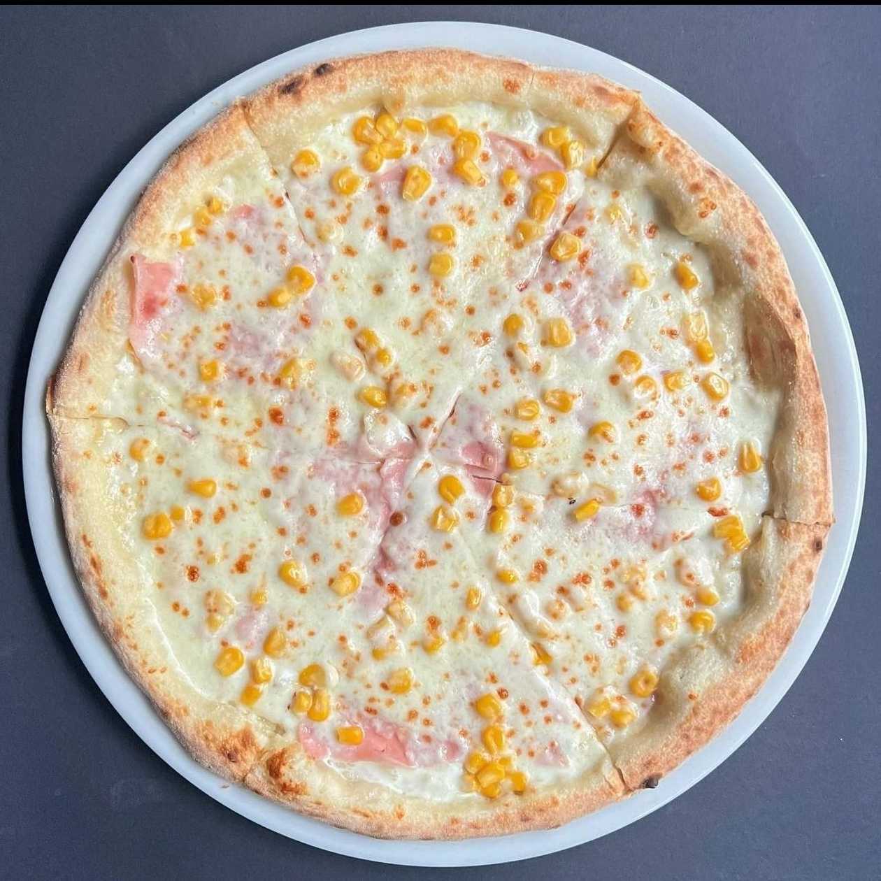 Pizza šunková s kukuricou 480g A 1,7