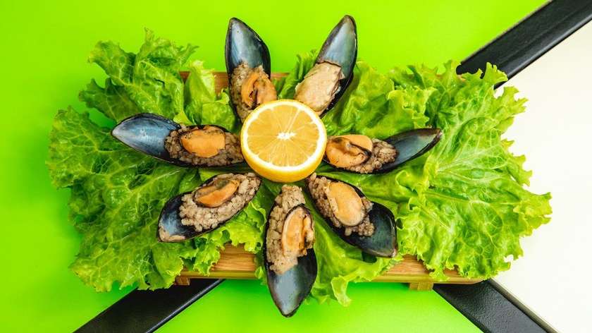 Midye Dolma (52 ədəd)