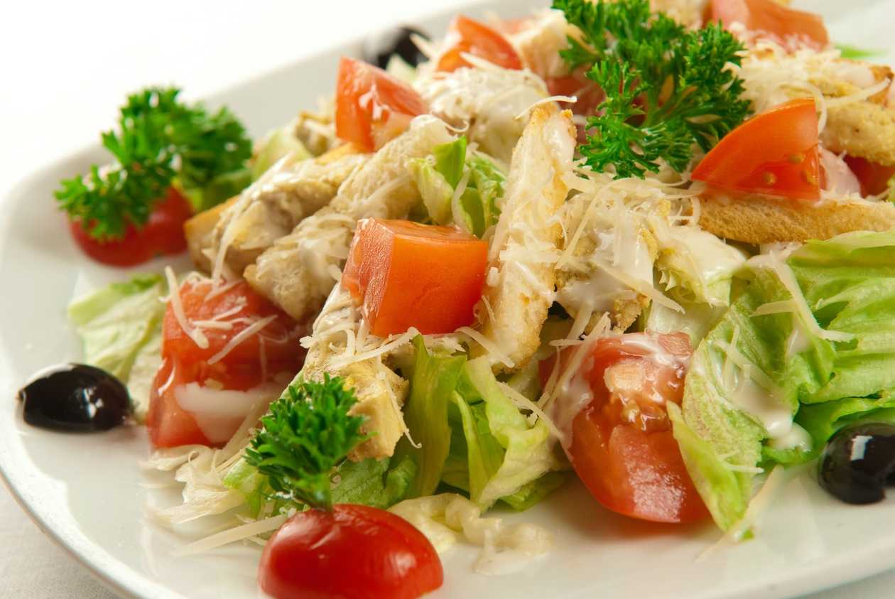 Салат Цезар з куркою