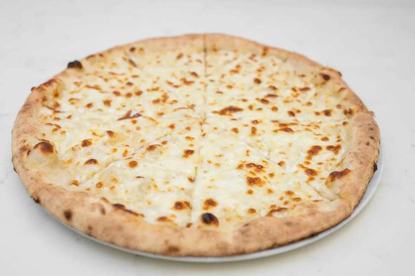 Focaccia cu Mozzarella si Usturoi