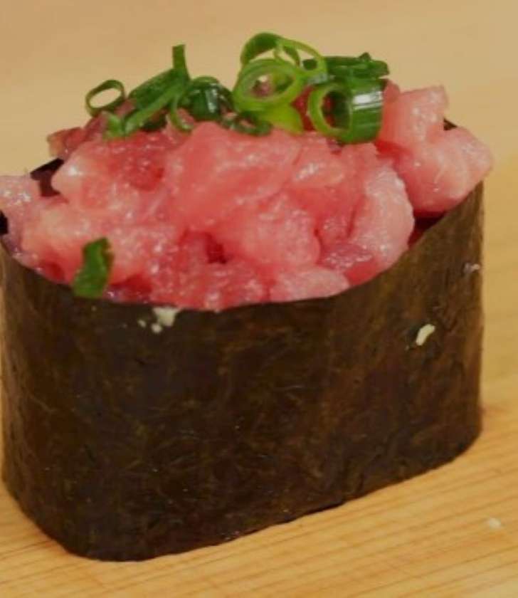 Tuna Gunkan 4pcs