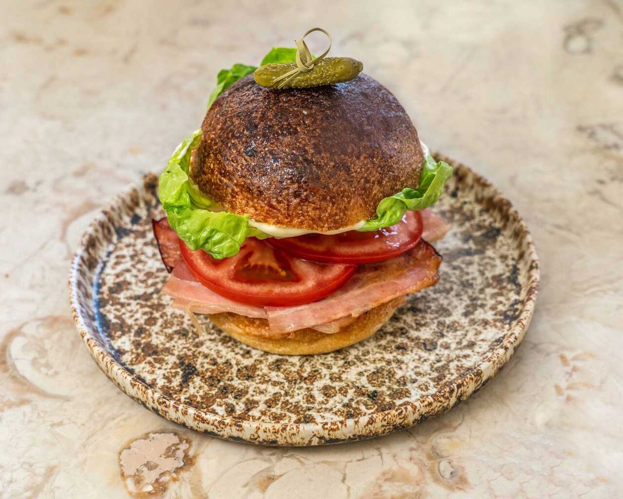 Búzios (Vegan or Non-Vegan B.L.T.)