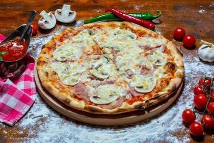 Pizza Prosciutto & Funghi