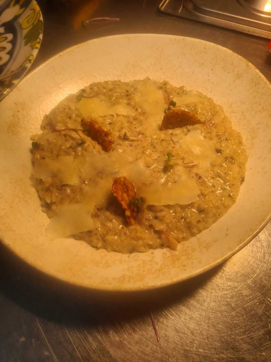 Risotto al tartufo nero e noci