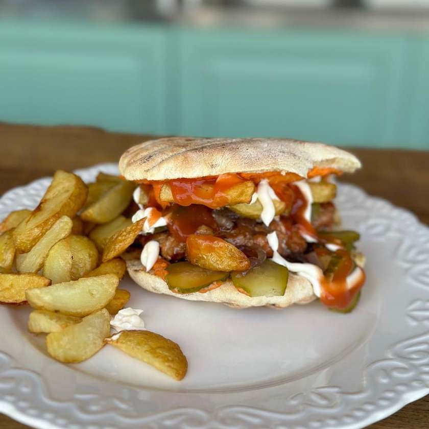 Pita cu Carne Mixta