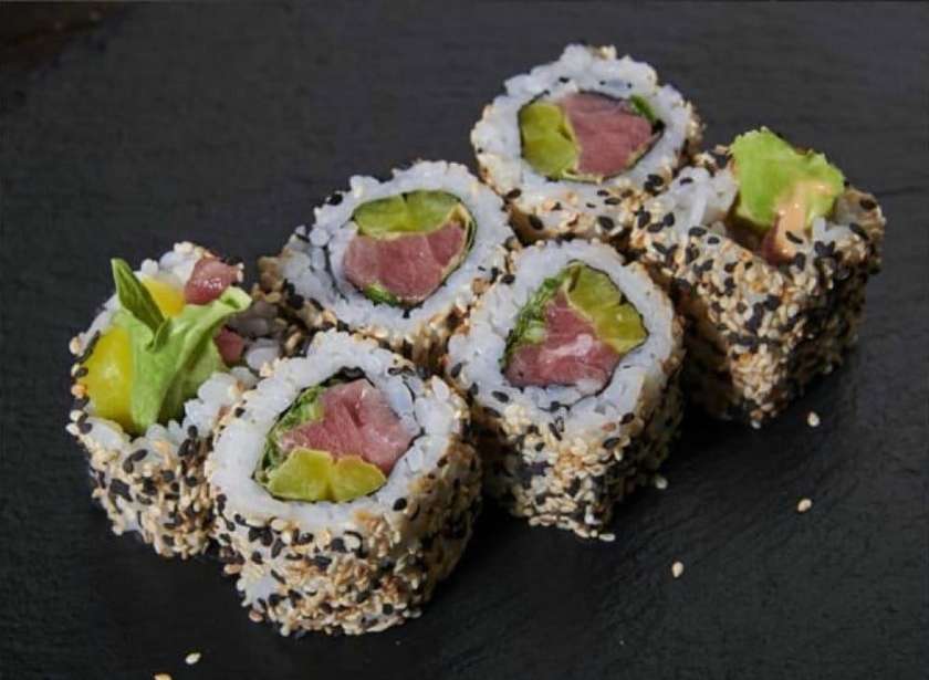 Maguro Takuan Maki