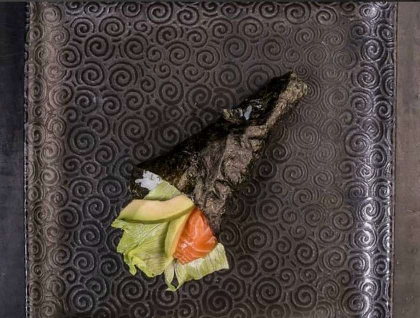 Sake Avocado Temaki
