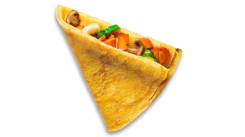 Crepe with vegetables and cheese sauce