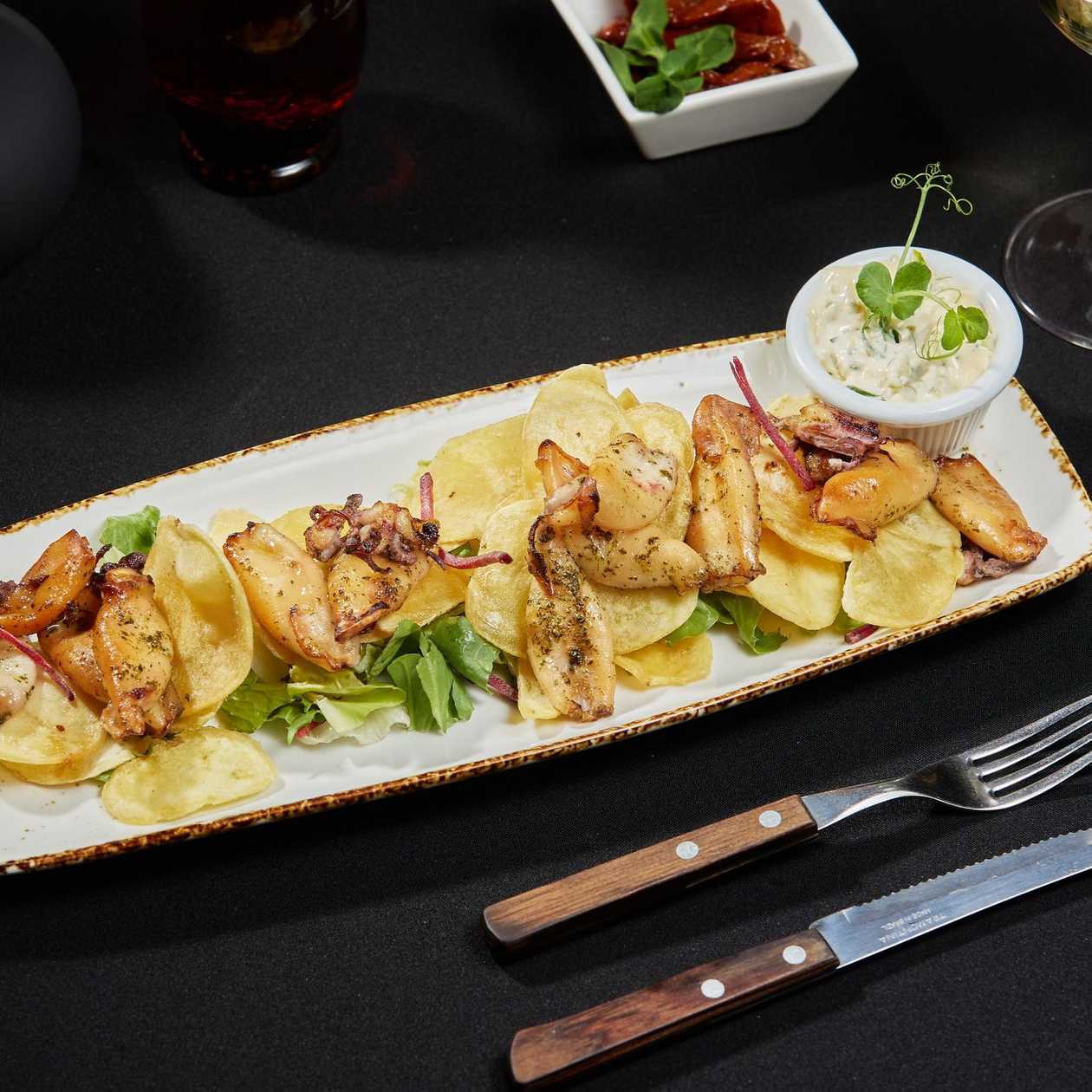 Calamari Pane cu Sos Lemon Butter