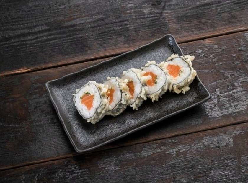 Salmon Tempura Maki