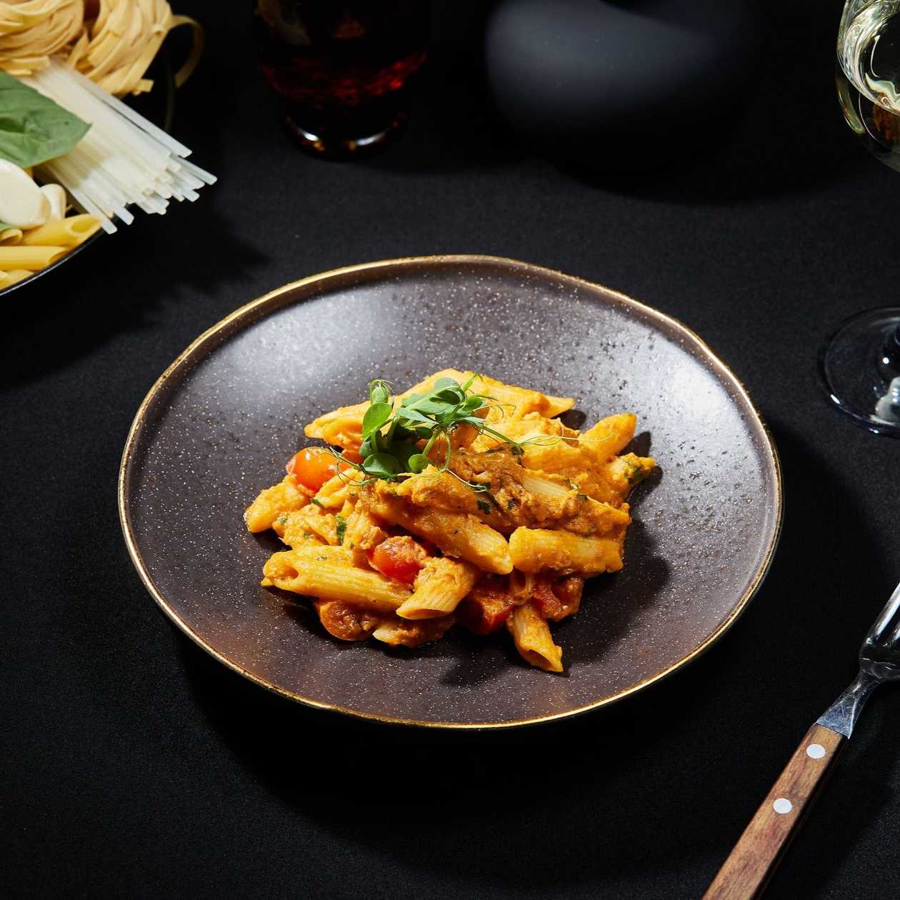 Penne cu Ton si Sos de Roșii