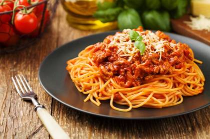 Spaghetti/Penne Bolognese (400g)