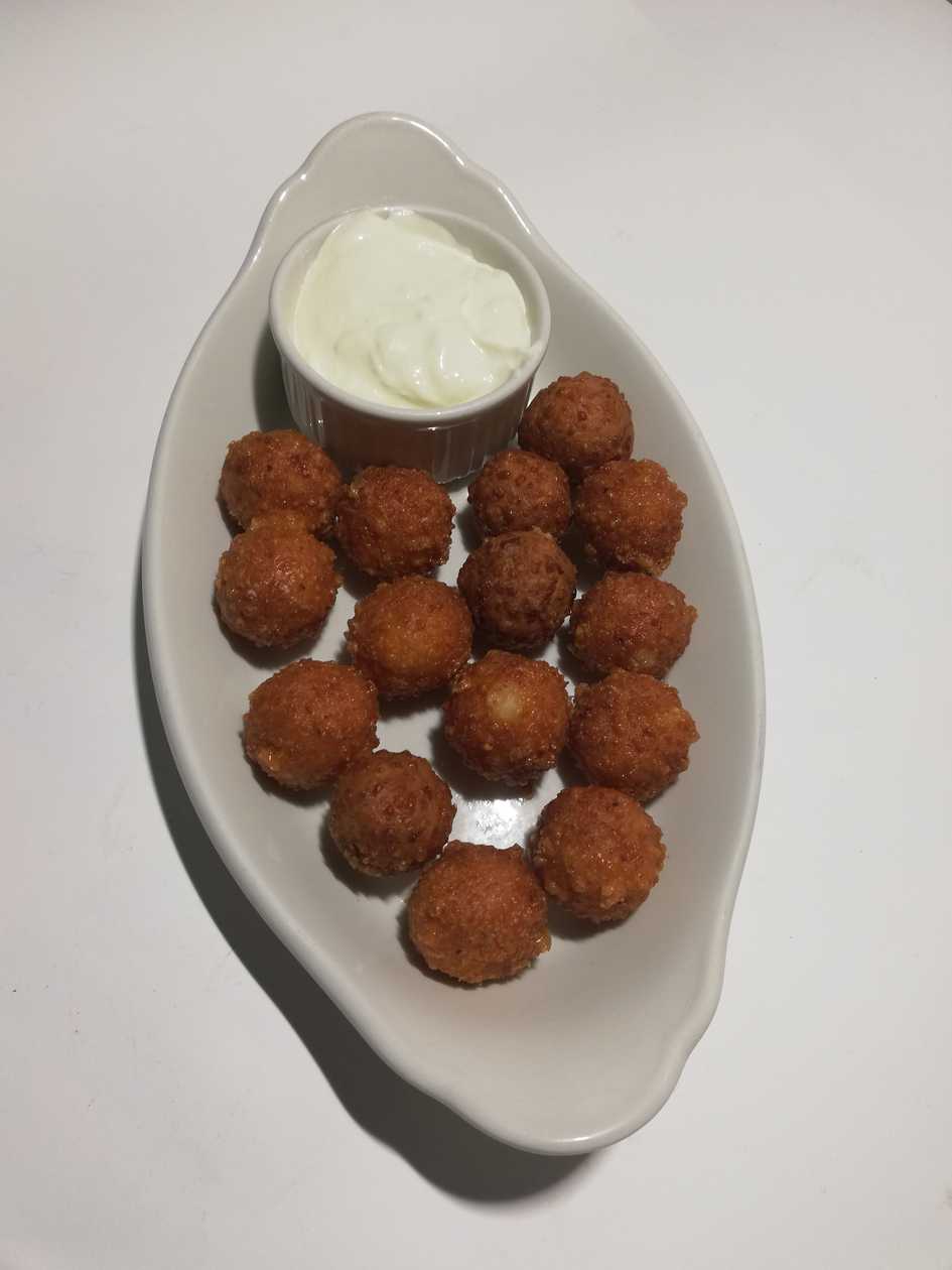 Cheeseballs