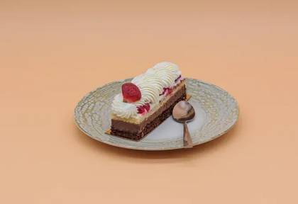 MASCARPONE, CHOCOLATE AND BERRIES