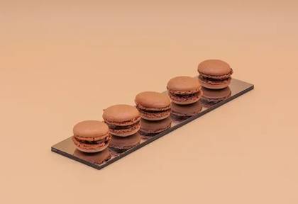 CHOCOLATE MACARONS