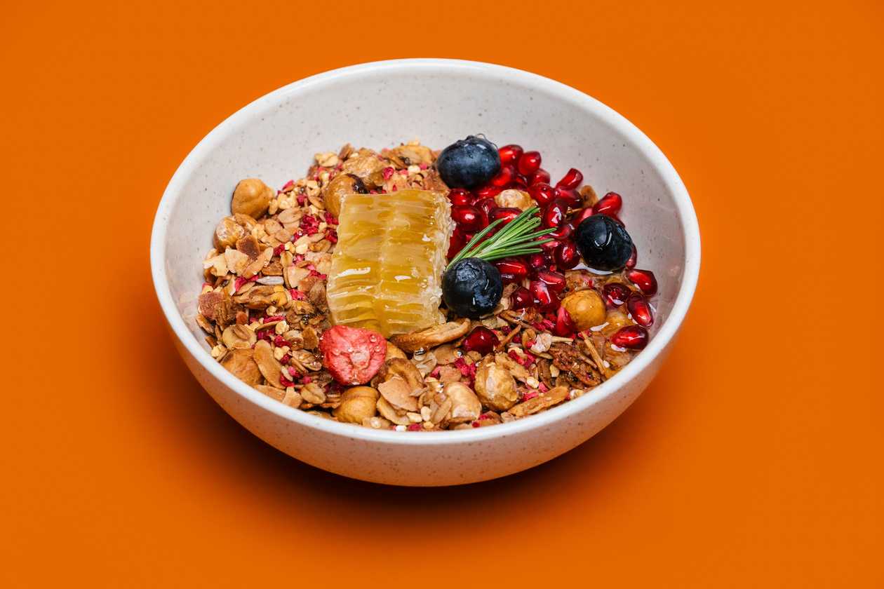 Granola bowl
