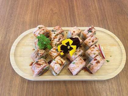 M30A.Uramaki Braseado 16pçs