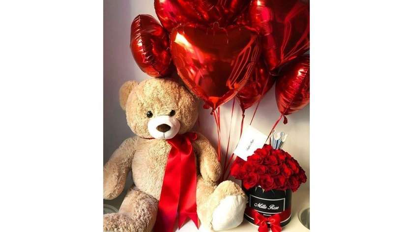 Fluffy Bear With Red Roses Box And Helium Balloons (3 Pieces)