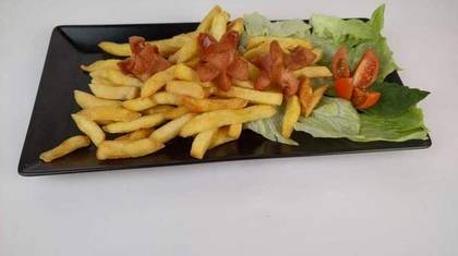 French Fries with Crenvusti