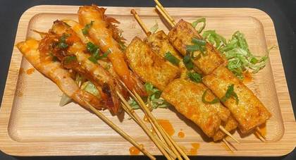 M121.Espetadas de Gambas Picante e Tofu Picante - 9 Peças