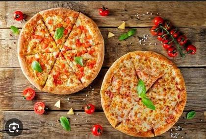 Offer Family Pizza 1 + 1 50cm and 2 Sauces