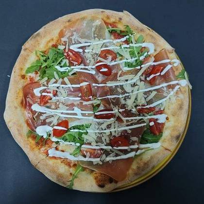 Offer Pizza Single 1+1 32cm, 1 Nutella Crepe and 2 Sauces