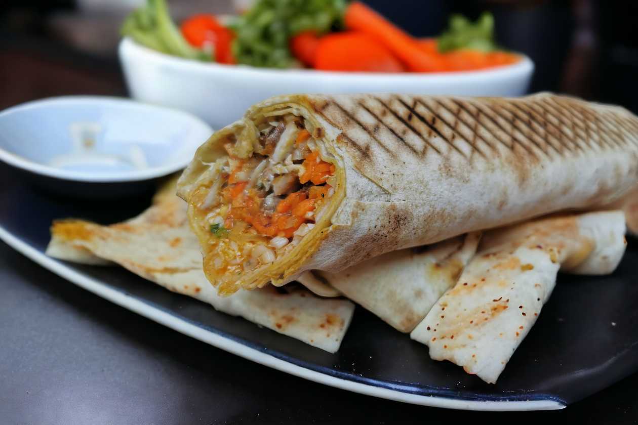 Шаурма з куркою середня (380гр)