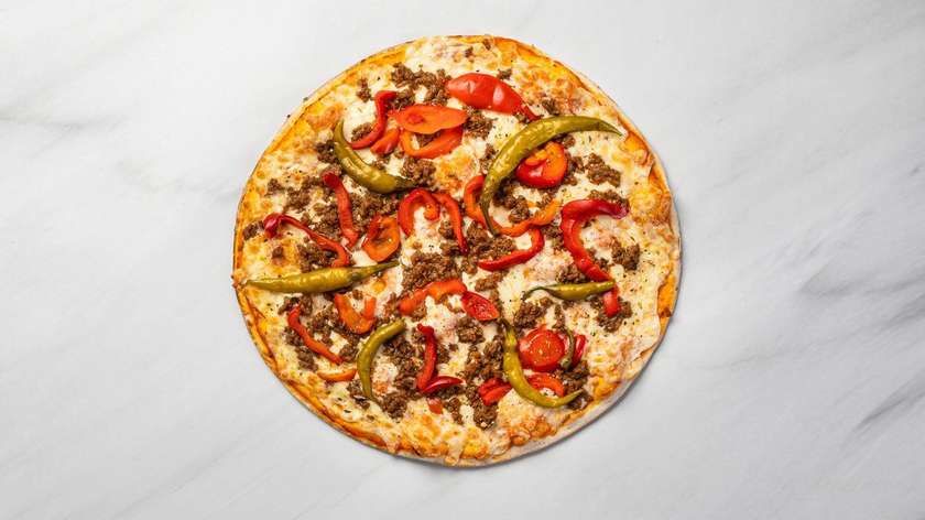 Pizza with minced meat 42 cm