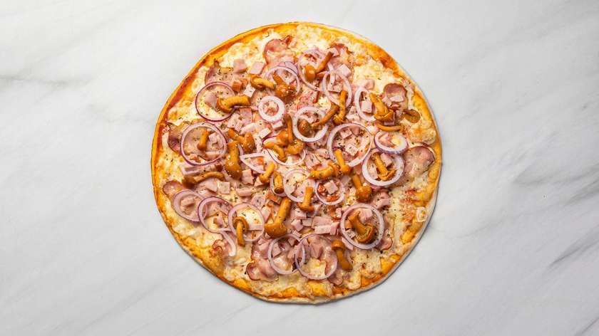 Pizza with honey fungus 32 cm