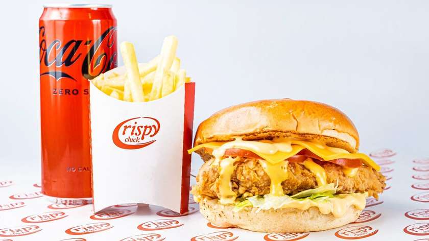 Crispy sandwich set with mango - chilli sauce