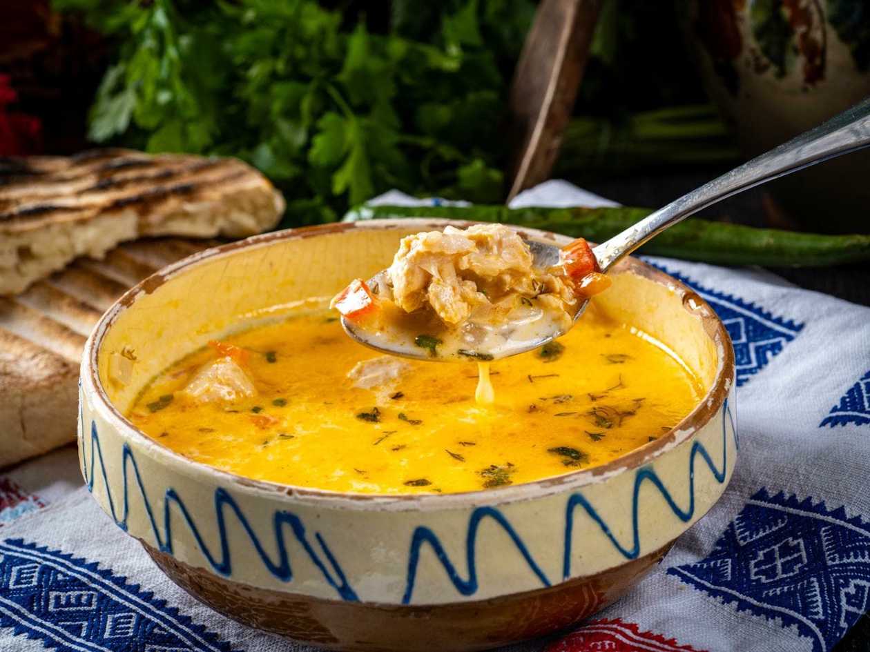 Ciorbă de pui ala Grec