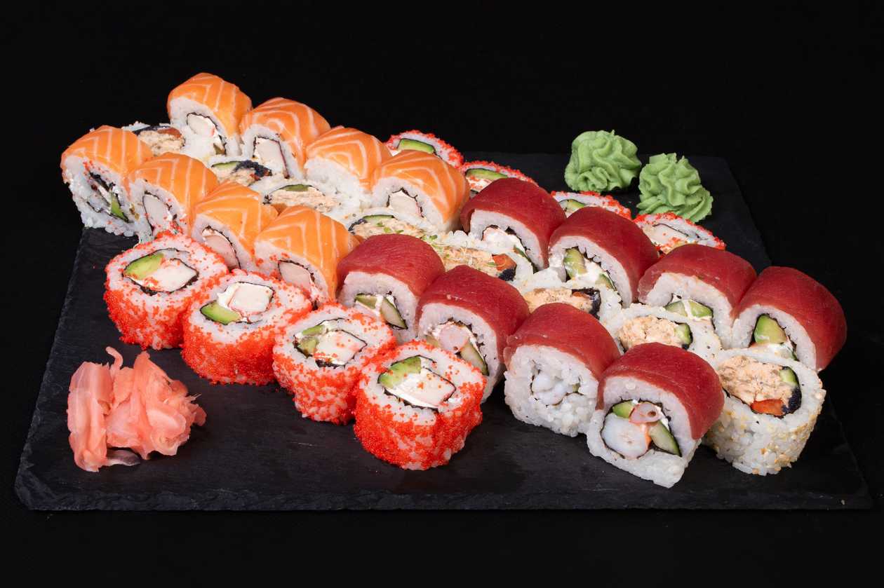 4. Set for 4-5 persons