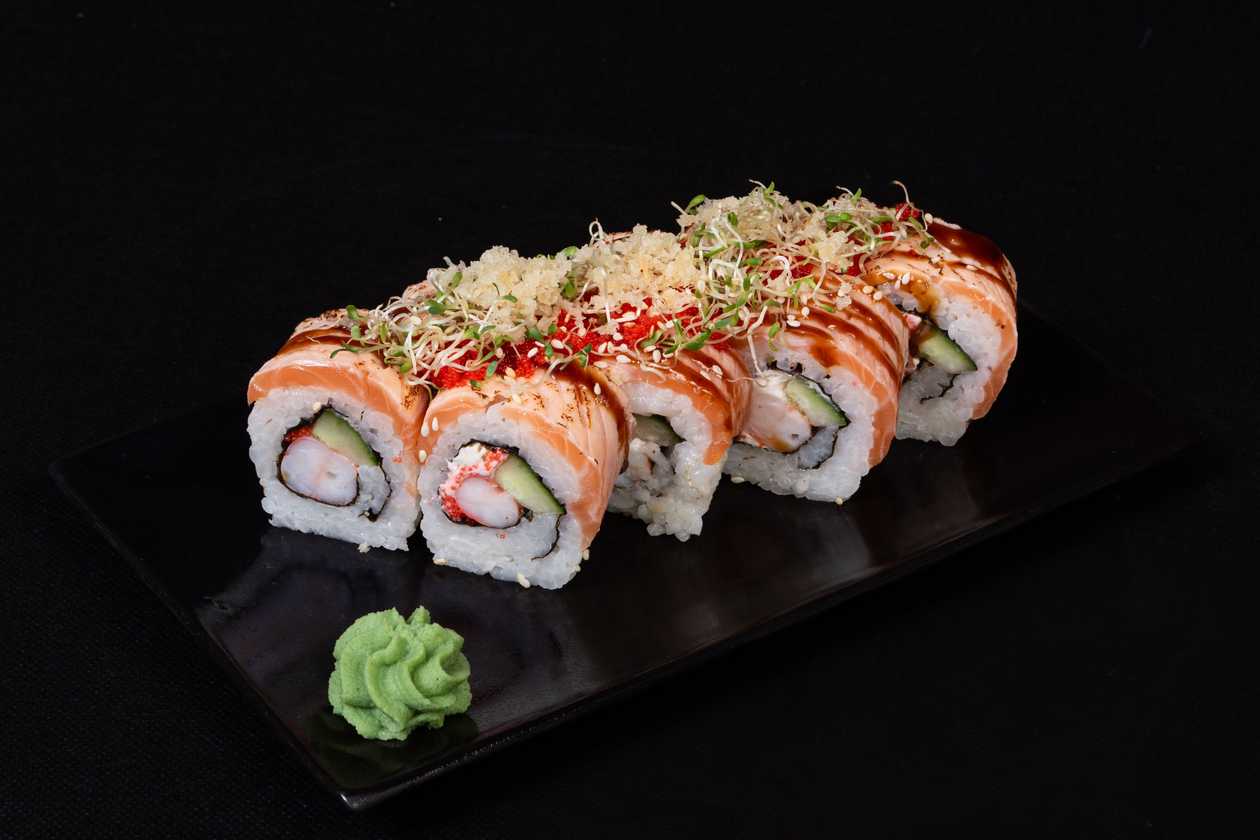23. Sake masago tuna