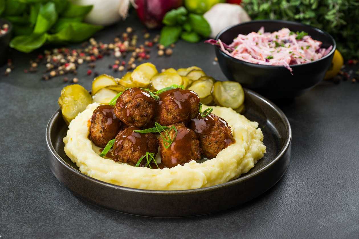 Virginia with meatballs