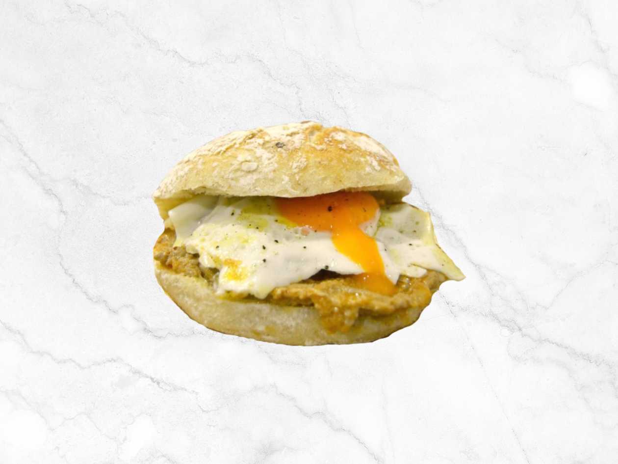 Beef in "Bolo do Caco" w/ Fried Egg