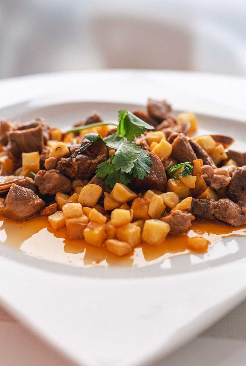 Carne de Porco à Alentejana