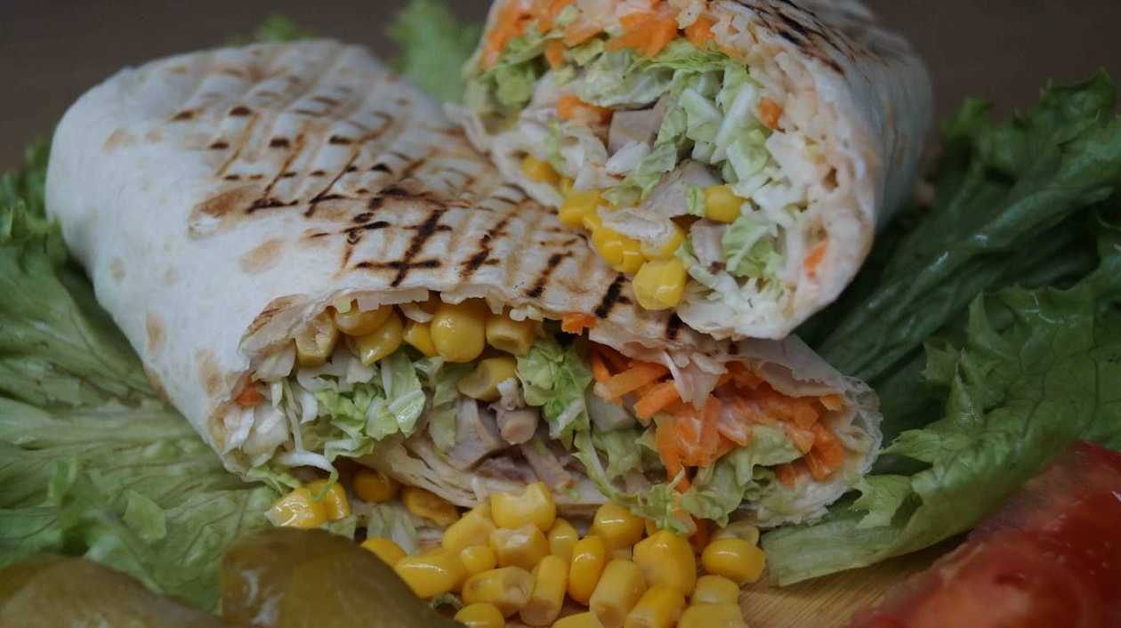 Лаваш із куркою