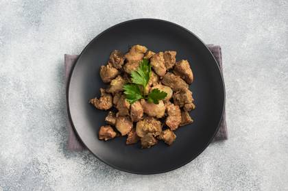 Sauteed liver with onion and garlic