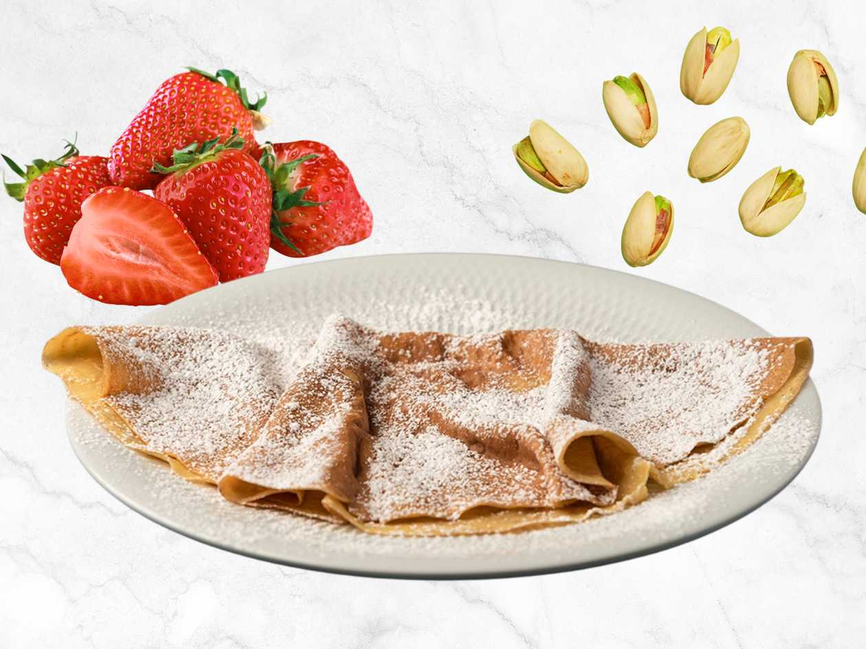 Crepe Pistachio & Strawberry Topping