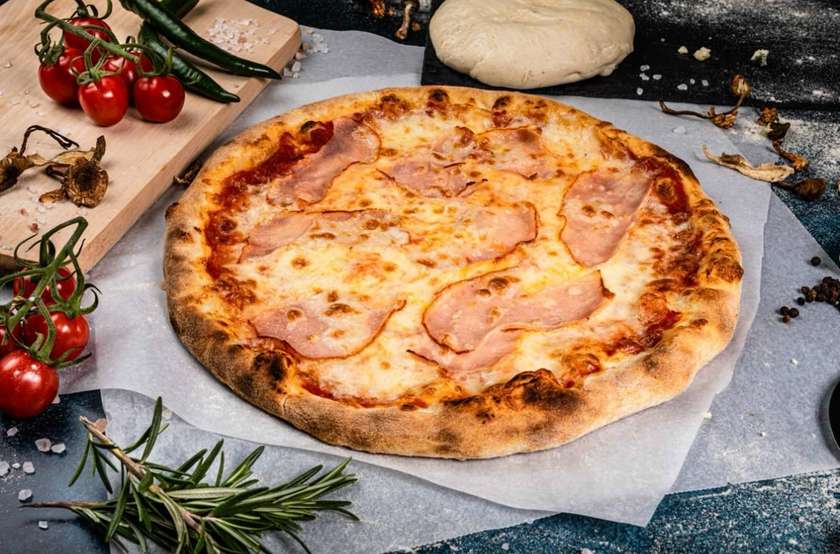 Pizza White Naomi