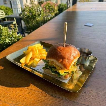 Fresh Double Cheeseburger