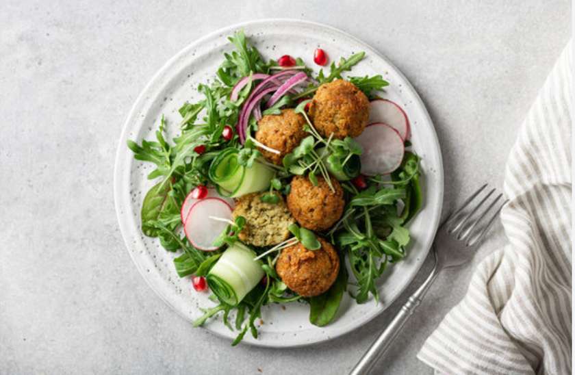 Falafel & Hummus Salad