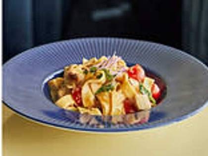 Tagliatelle with Chicken and Spinach