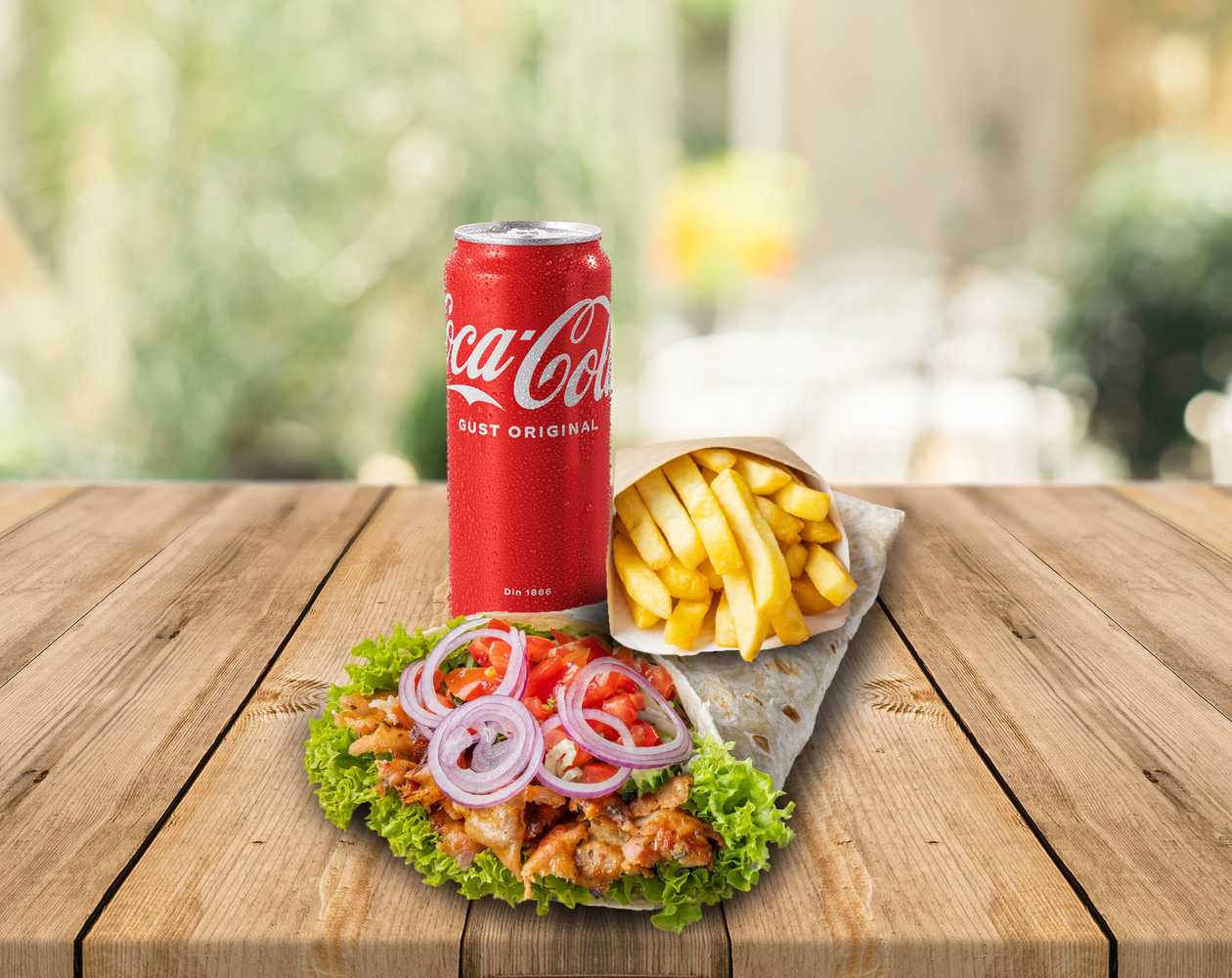 Pascha Menu Dürüm / Chicken Shawarma, Fries, Coca Cola