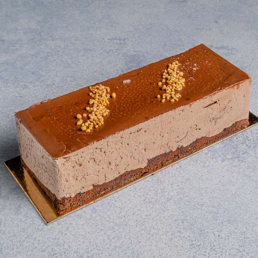 Ferrero Rocher Log Cake