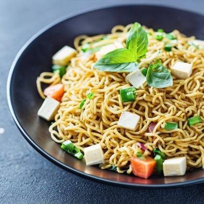 Opekané rezance s tofu