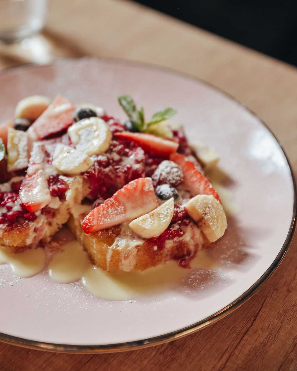 Butter Brioche with Forest Fruit, White Chocolate and Almonds