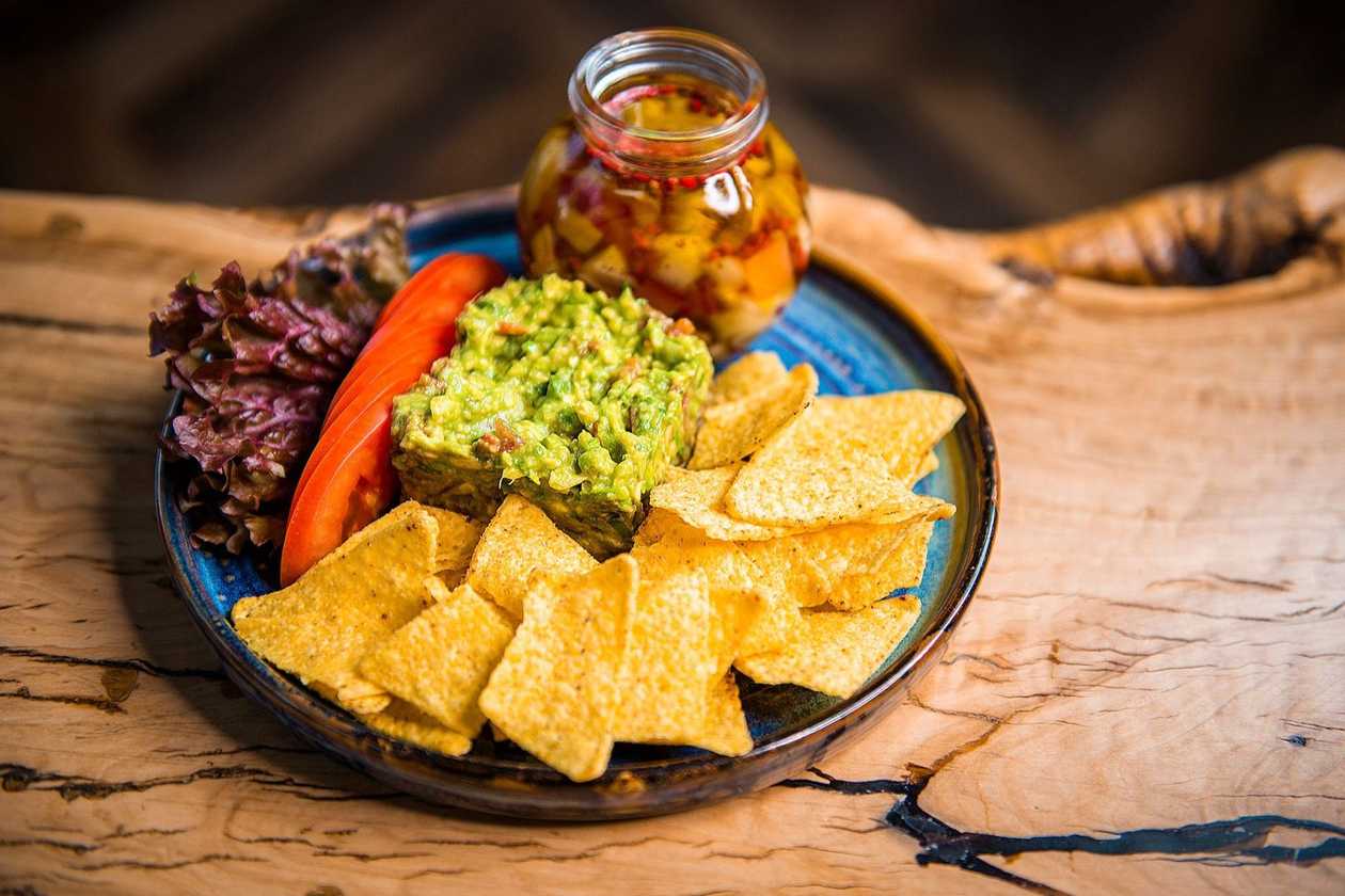 Guacamole cu Somon Gravlax