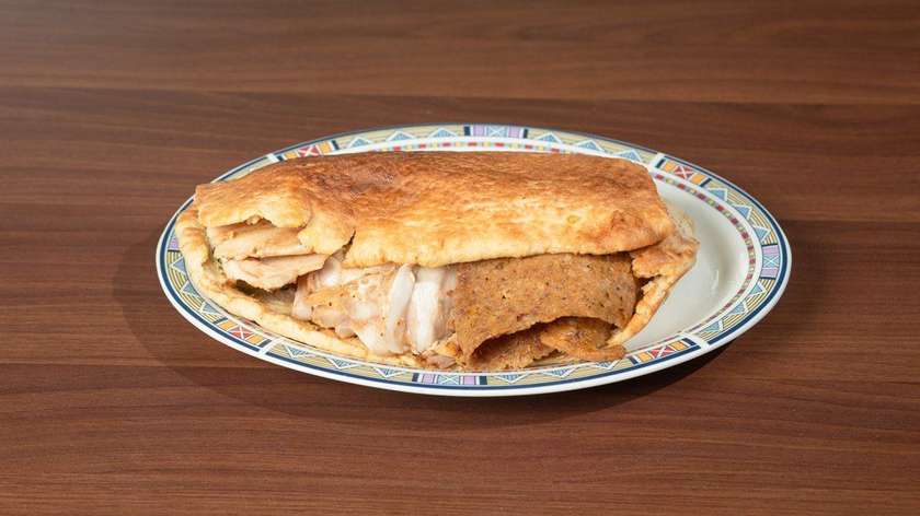 Mix Gyros In Cypriot Pita