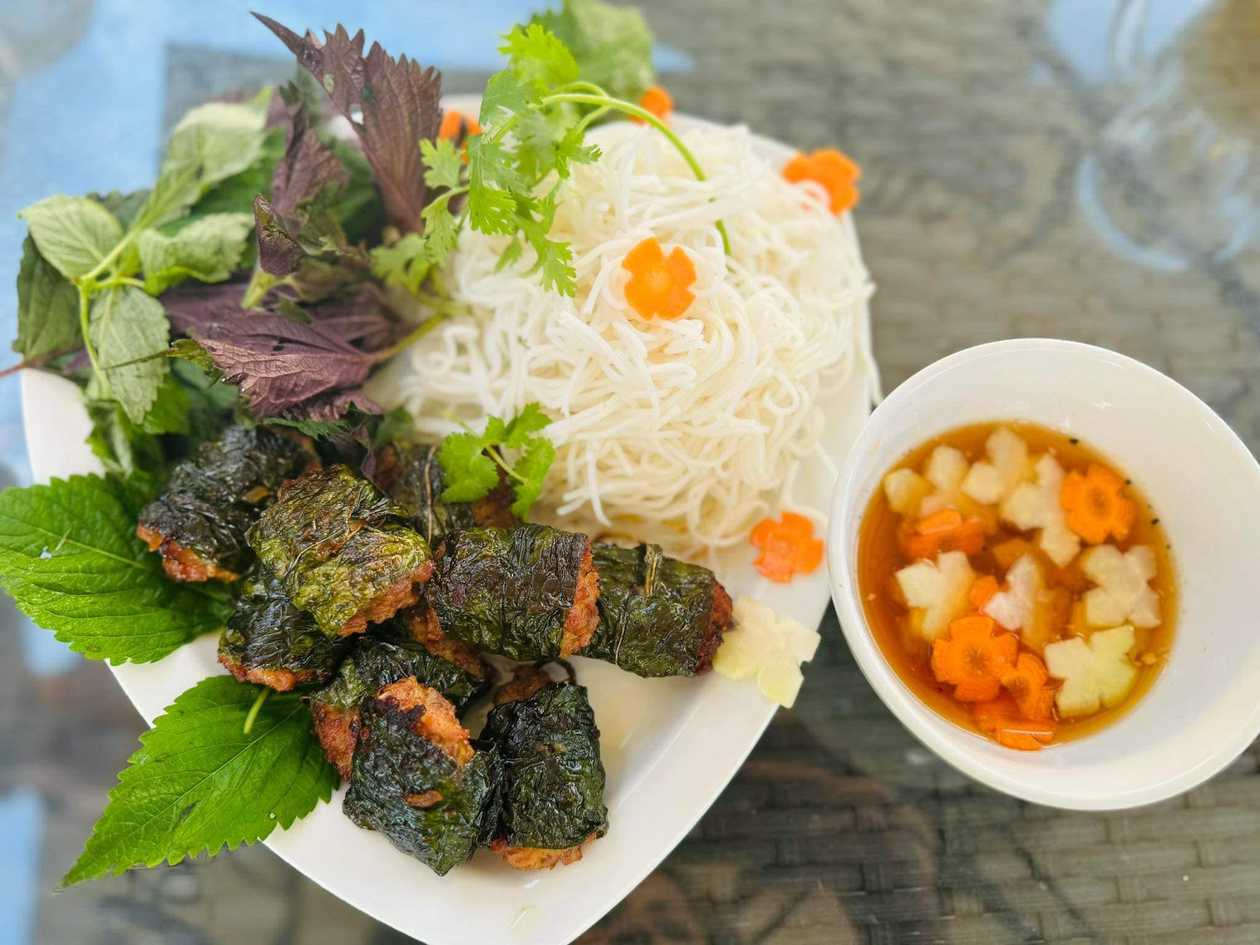 Bún Chả Xương Sông